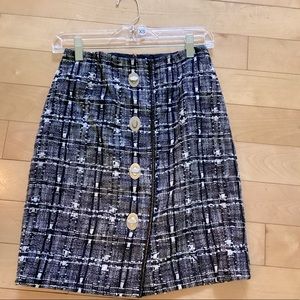 Carlisle black/white mini skirt